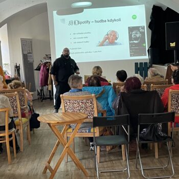 Moderna nás nezastaví aneb jak porozumět digitálnímu světu. Beseda s&nbsp;Lukášem Volfem.