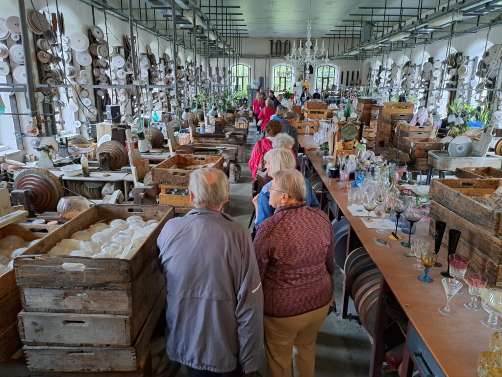 22.8.2026 Harrachov Do Krakonosova Za Vyrobou Skla 1 | Hurá na Výlet